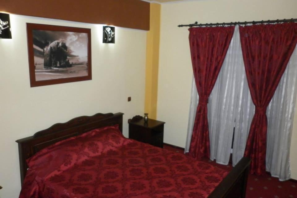 Hotel Ineul Rodna Exteriér fotografie